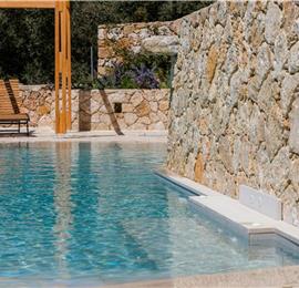 3 bedroom villa with pool & sea views, Makrades, sleeps 6